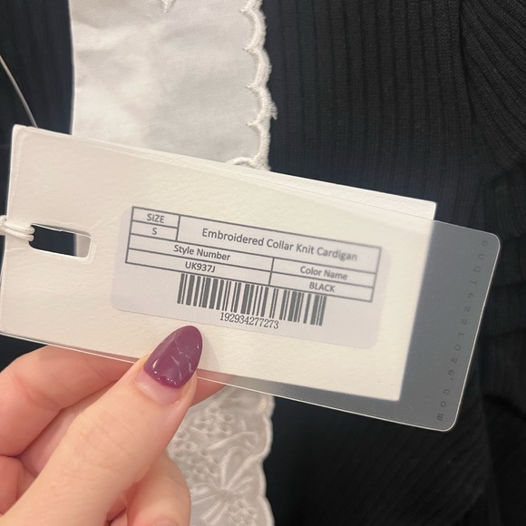 Embroidered Collar Knit Cardigan | Black Collared Cardigan - Picture 7 of 8